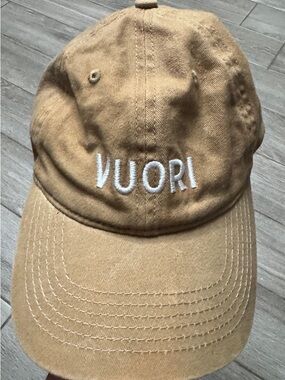 Vuori Beige/Tan Interior Baseball Cap